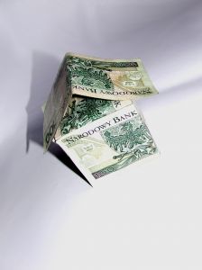 Kredyty gotowkowe sposobem na łatanie budżetu domowego